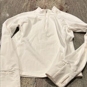 Lululemon Embroidered Long Sleeve Half Zip Sz 8